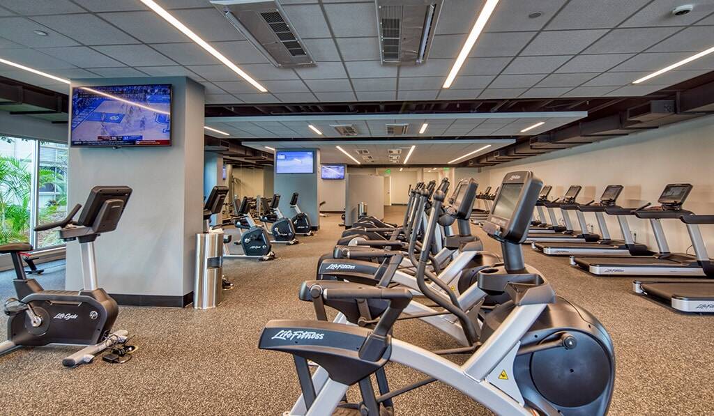 Fitness Center at Moanalua Hillside Apartment recumbant bikes and treadmills