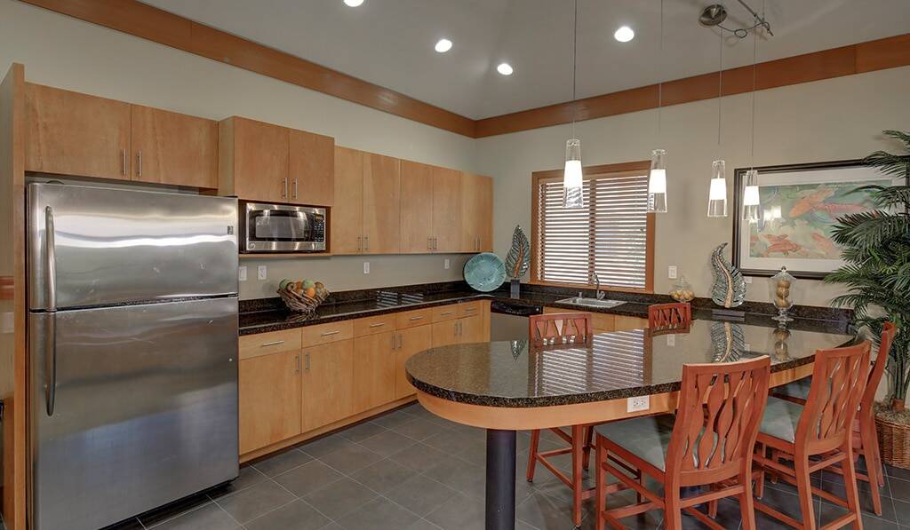 Waena leasing office