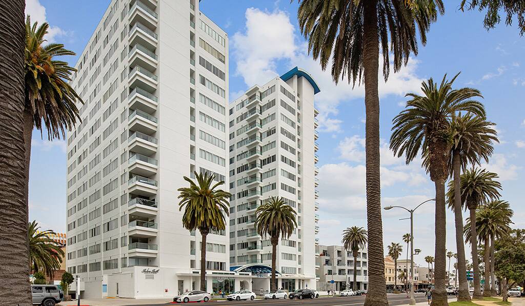 Pacific Plaza exterior - apartment in Santa Monica