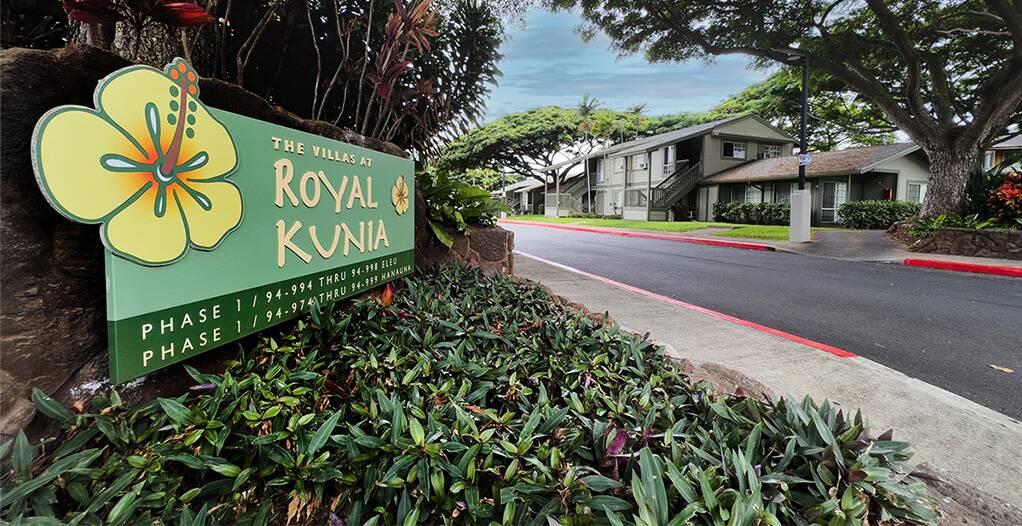 Villas at Royal Kunia entrance sign