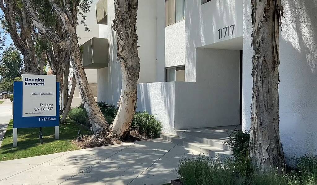 Entrance to 11717 Kiowa