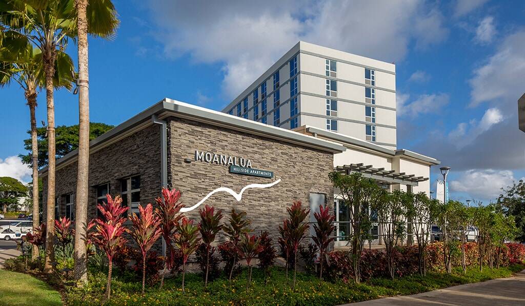 Moanalua Hillside apartments entrance