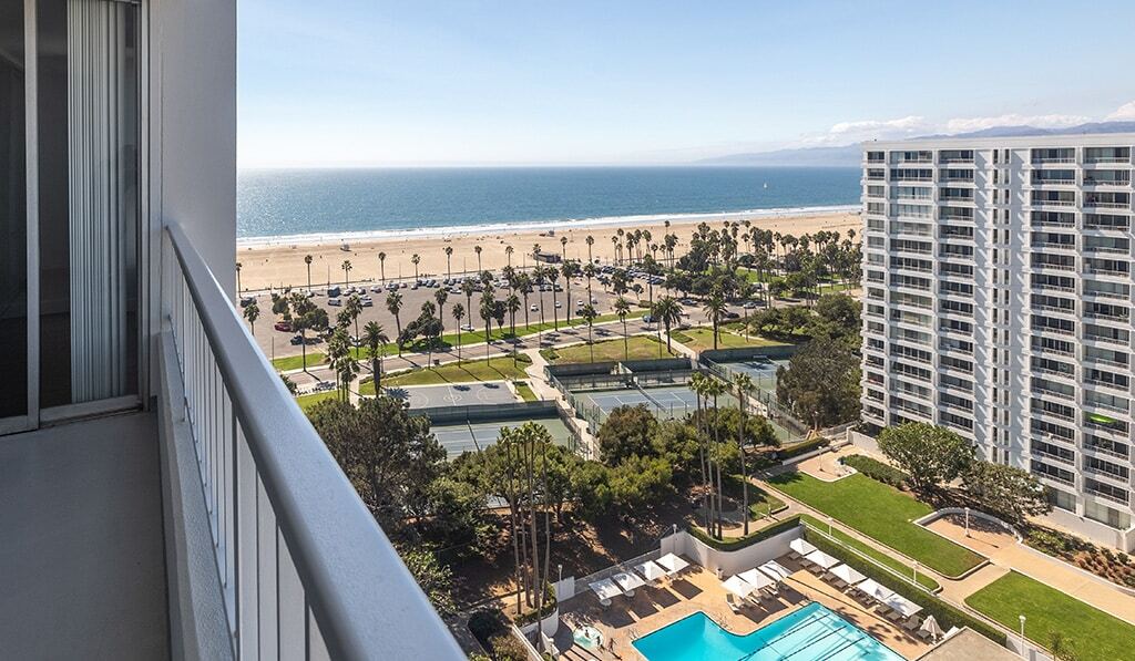Balcony overlooking the ocean