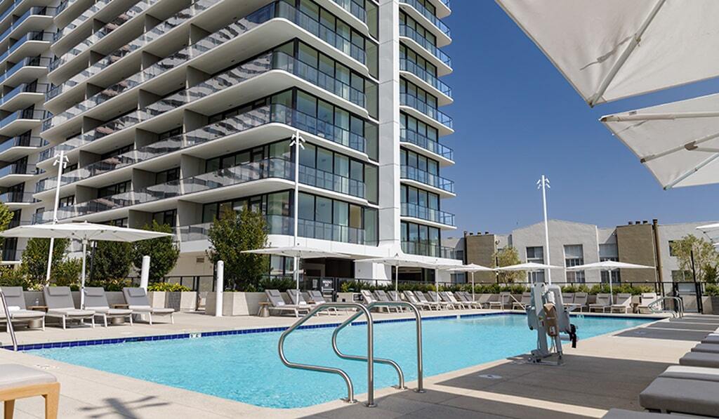 Pool at The Landmark Los Angeles