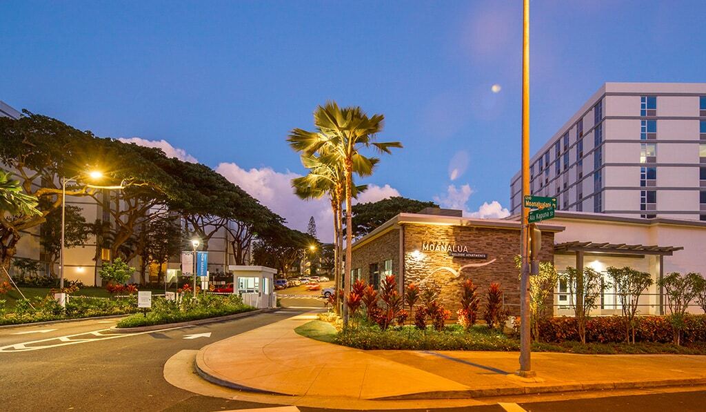 Moanalua Hillside apartments entrance